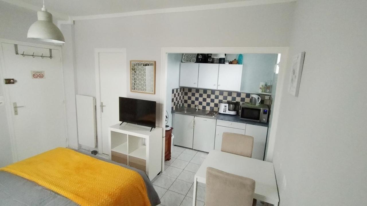 Charmant Studio A Bagnoles De L'Orne Bagnoles de l'Orne Normandie Екстериор снимка